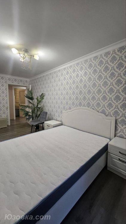 2-комн. квартира, 50м², с мебелью, 2/5 эт., ДОНЕЦК
