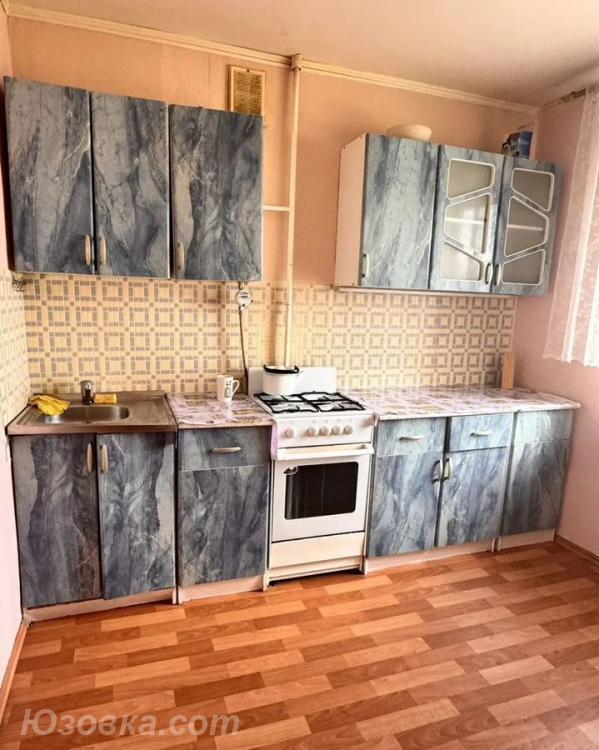 1-комн. квартира, 42м², с мебелью, 3/9 эт., Макеевка