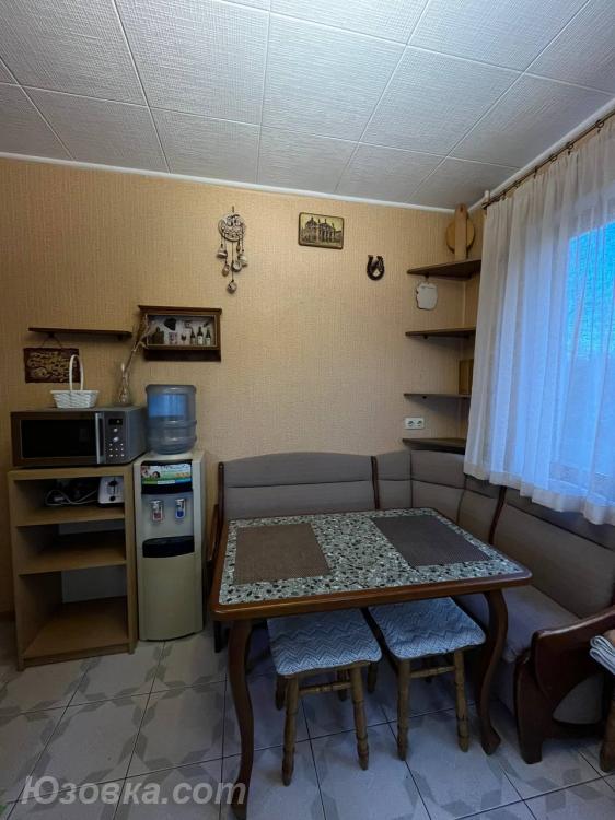 2-комн. квартира, 52м², с мебелью, 3/9 эт., ДОНЕЦК