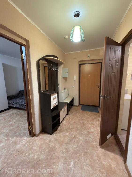 1-комн. квартира, 38м², с мебелью, 3/9 эт.