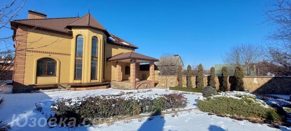 Дом , 547 м², на участке 9,0 сот.