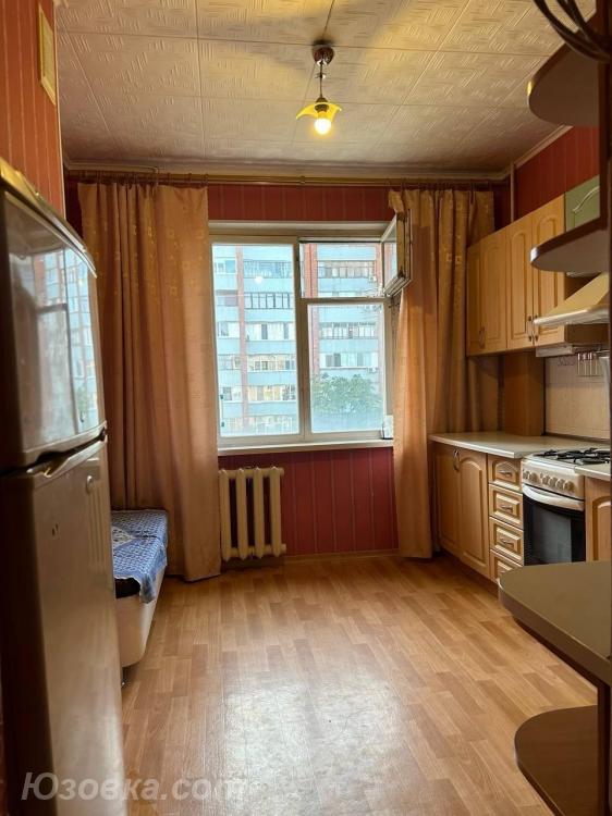 3-комн. квартира, 74 м², вторичка, 6/9 эт., ЛУГАНСК