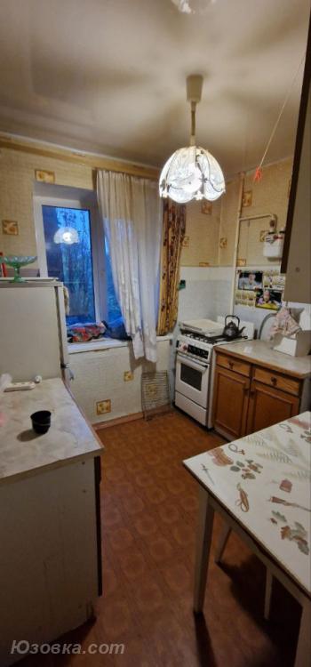 2-комн. квартира, 47 м², вторичка, 2/4 эт.