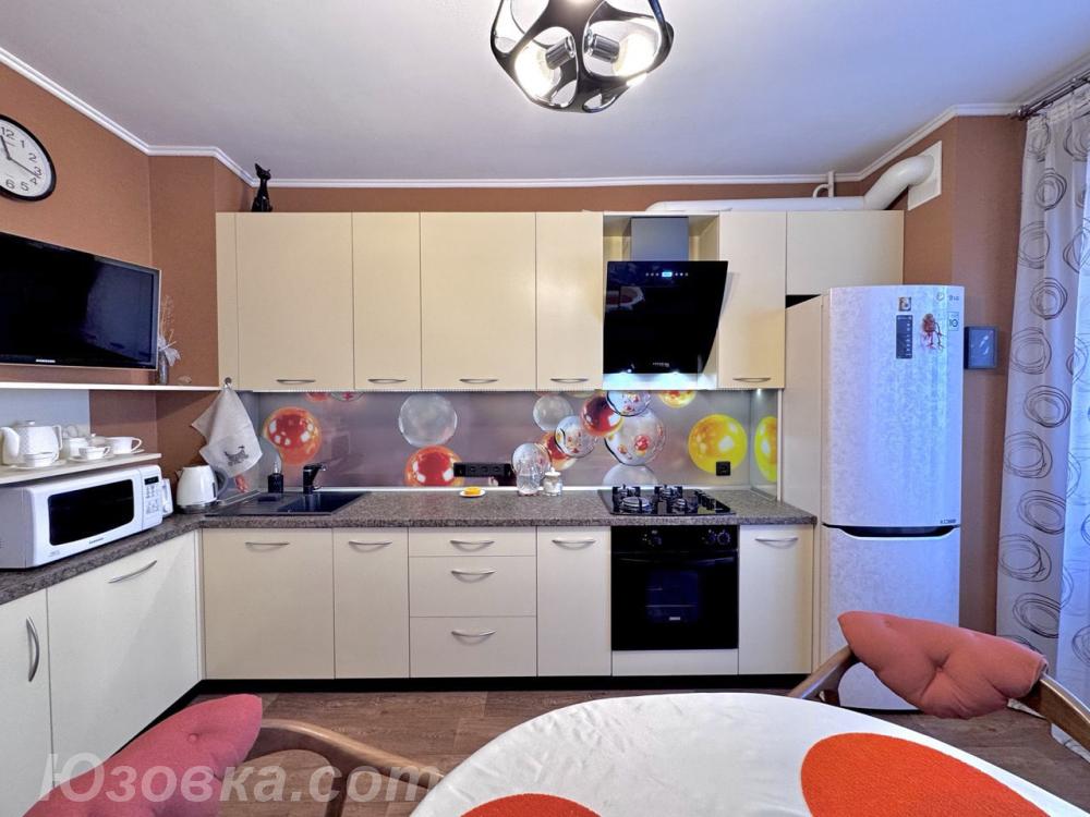 3-комн. квартира, 65м², с мебелью, 7/9 эт., ДОНЕЦК