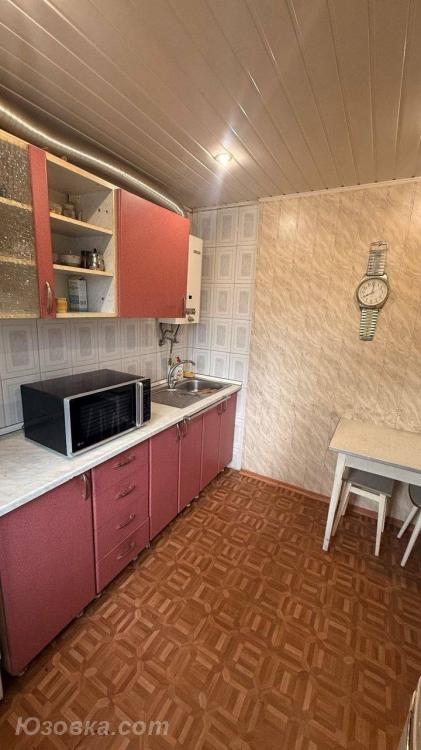 2-комн. квартира, 45м², с мебелью, 4/5 эт., ДОНЕЦК