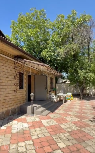 Дом , 120 м², на участке 8,0 сот., ДОНЕЦК