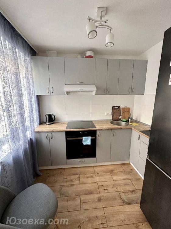 2-комн. квартира, 43м², с мебелью, 4/10 эт.