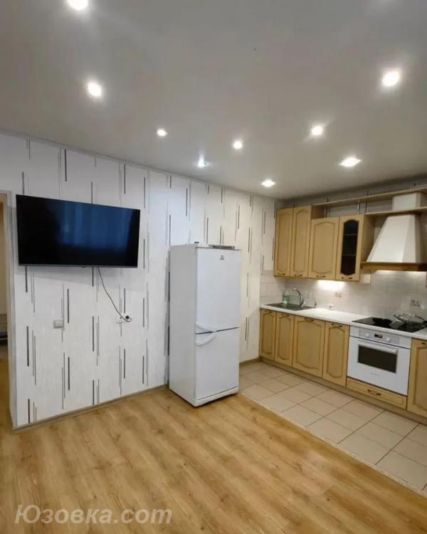 2-комн. квартира, 68м², с мебелью, 3/8 эт., ДОНЕЦК