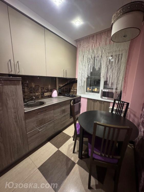 2-комн. квартира, 45м², с мебелью, 5/5 эт., ДОНЕЦК