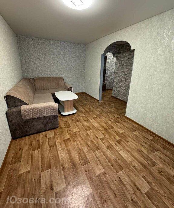 2-комн. квартира, 44м², с мебелью, 1/5 эт., ДОНЕЦК