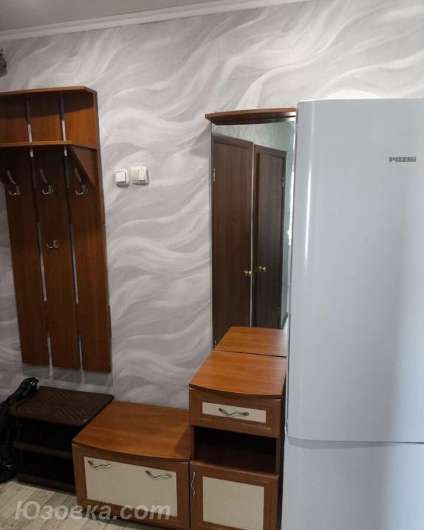 2-комн. квартира, 44м², с мебелью, 2/5 эт., ДОНЕЦК