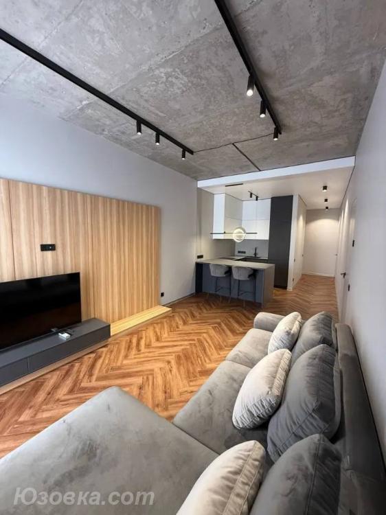 3-комн. квартира, 80м², с мебелью, 8/9 эт., ДОНЕЦК