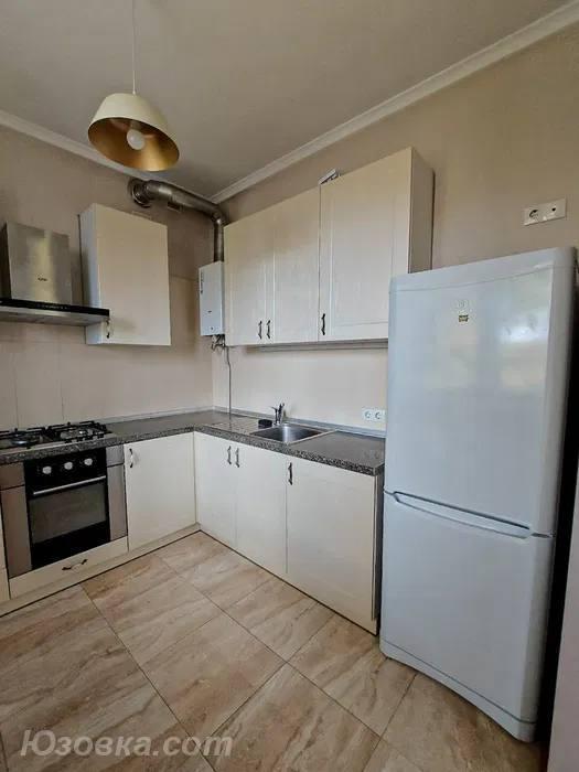 2-комн. квартира, 45м², с мебелью, 3/9 эт., ДОНЕЦК
