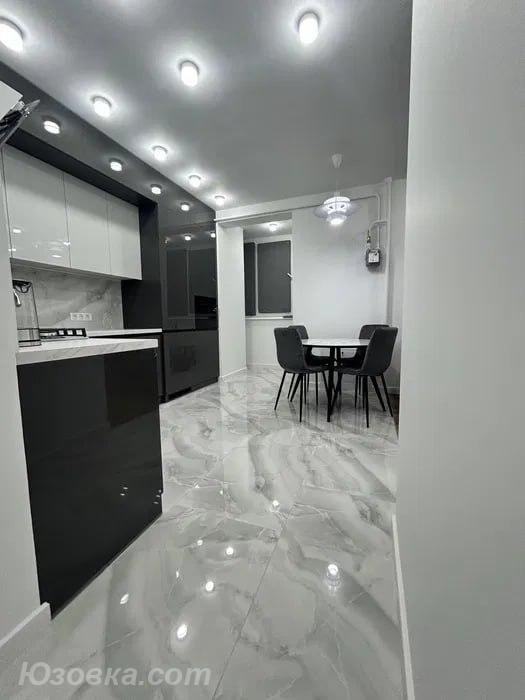 1-комн. квартира, 42м², с мебелью, 4/5 эт.