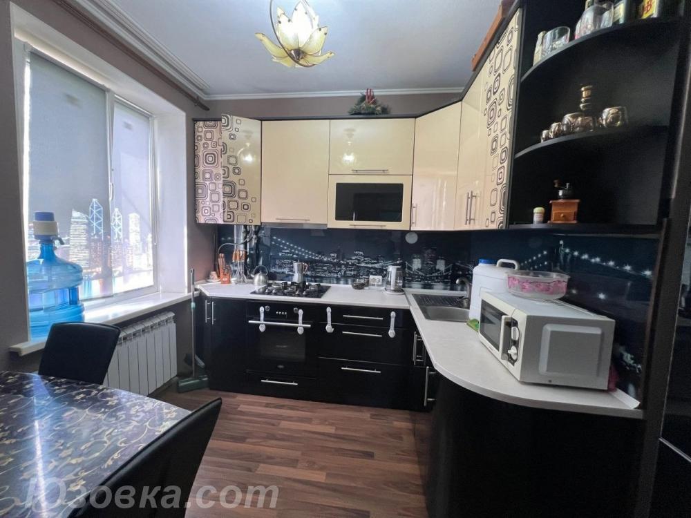 2-комн. квартира, 45 м², вторичка, 2/3 эт., Макеевка