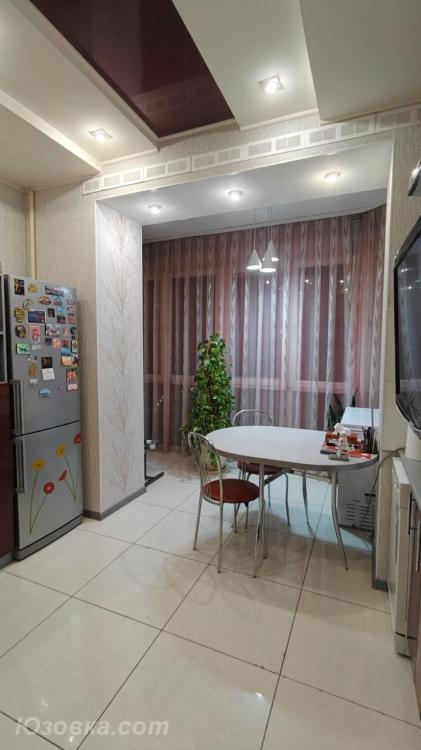 3-комн. квартира, 94 м², вторичка, 7/8 эт.