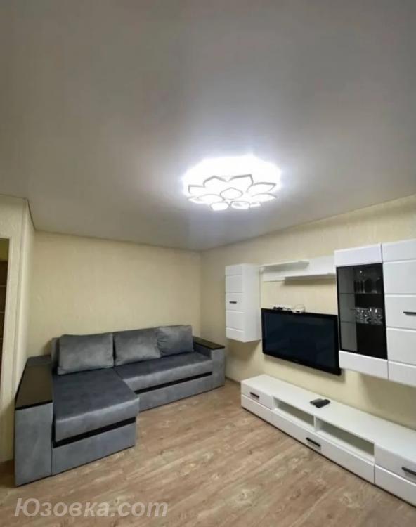 2-комн. квартира, 68м², с мебелью, 4/5 эт., ДОНЕЦК