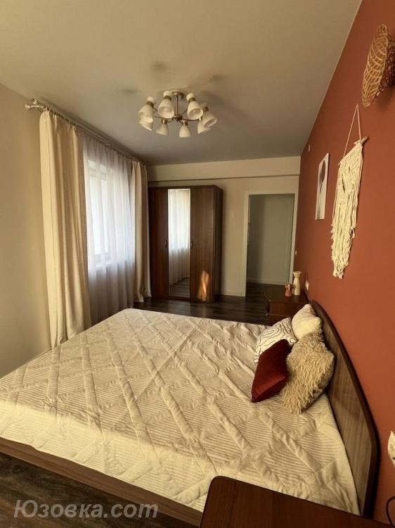 2-комн. квартира, 54м², с мебелью, 2/5 эт., ДОНЕЦК