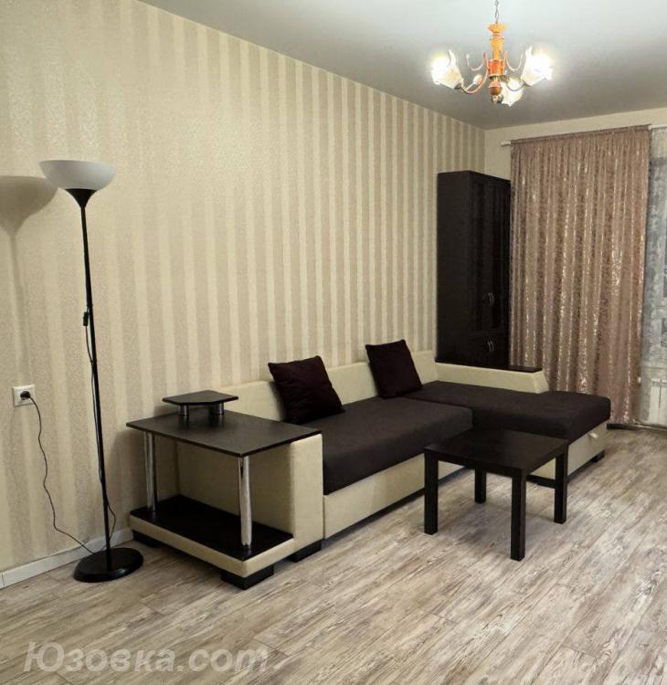 2-комн. квартира, 49м², с мебелью, 2/5 эт., ДОНЕЦК