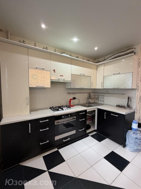 2-комн. квартира, 58м², с мебелью, 4/9 эт., ДОНЕЦК