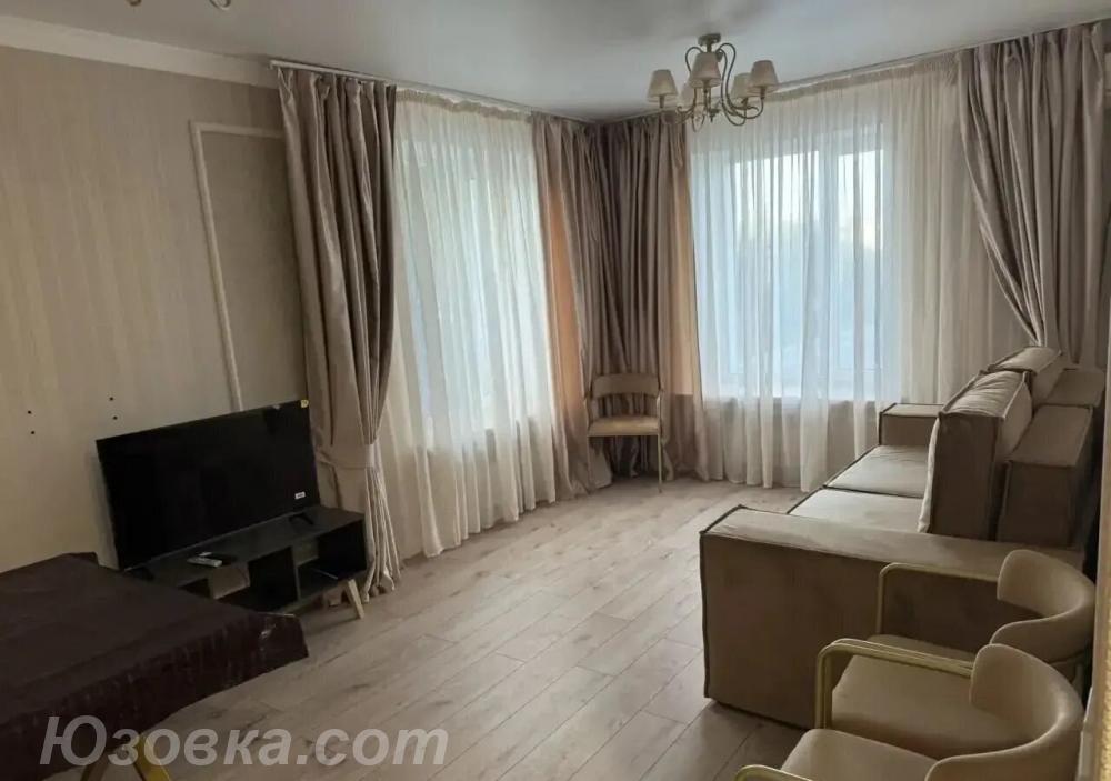 2-комн. квартира, 53м², с мебелью, 3/3 эт., ДОНЕЦК
