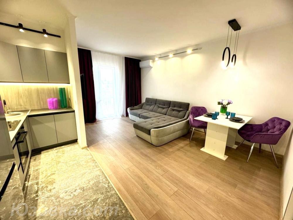 2-комн. квартира, 50м², с мебелью, 3/9 эт., ДОНЕЦК