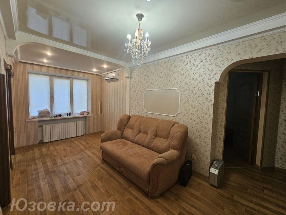 3-комн. квартира, 55 м², вторичка, 1/3 эт., ДОНЕЦК