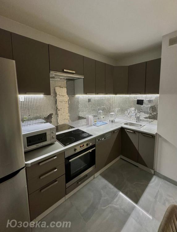 2-комн. квартира, 54м², с мебелью, 3/9 эт., ДОНЕЦК