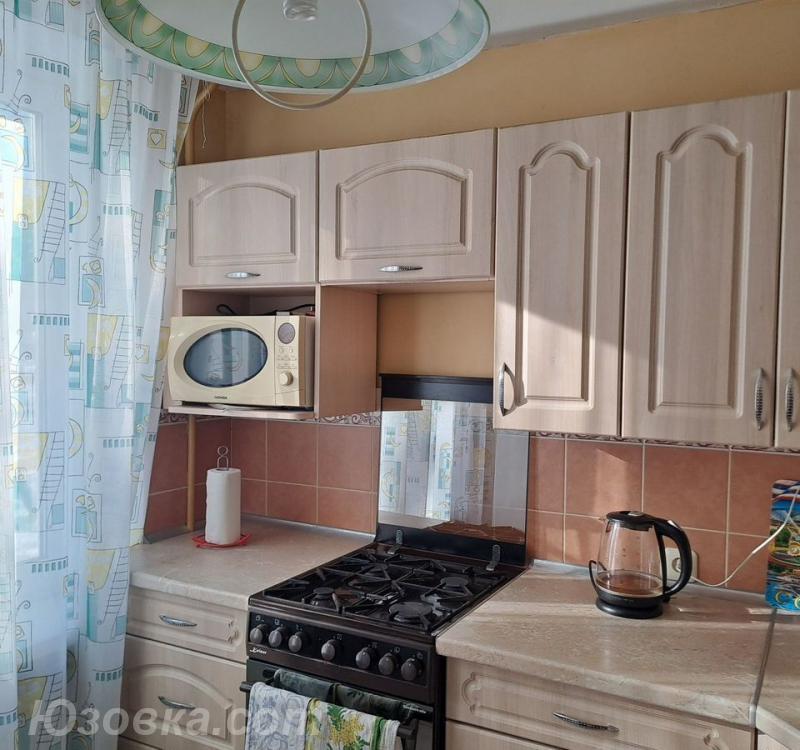 2-комн. квартира, 55м², с мебелью, 2/5 эт., ДОНЕЦК
