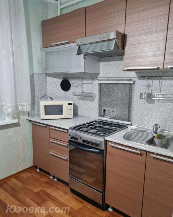 1-комн. квартира, 38м², с мебелью, 2/5 эт., ДОНЕЦК