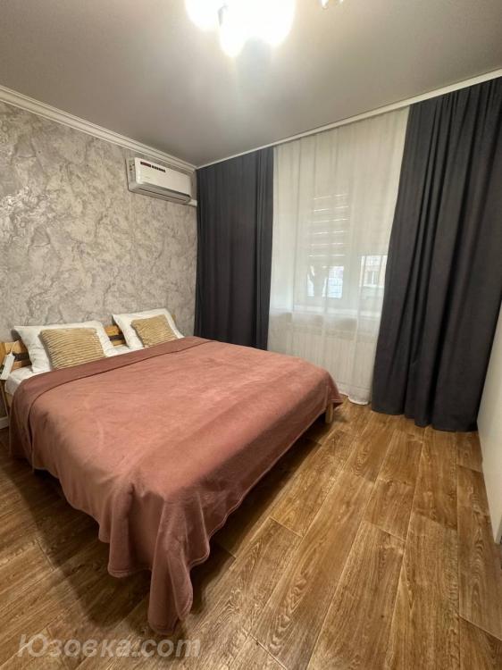 2-комн. квартира, 51м², с мебелью, 1/9 эт., ДОНЕЦК