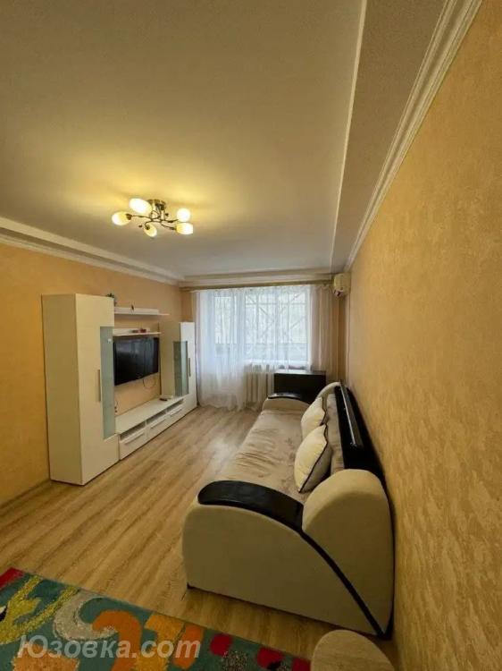 2-комн. квартира, 48м², с мебелью, 2/5 эт., ДОНЕЦК