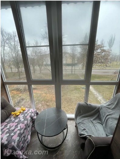 3-комн. квартира, 81 м², вторичка, 2/2 эт., ДОНЕЦК