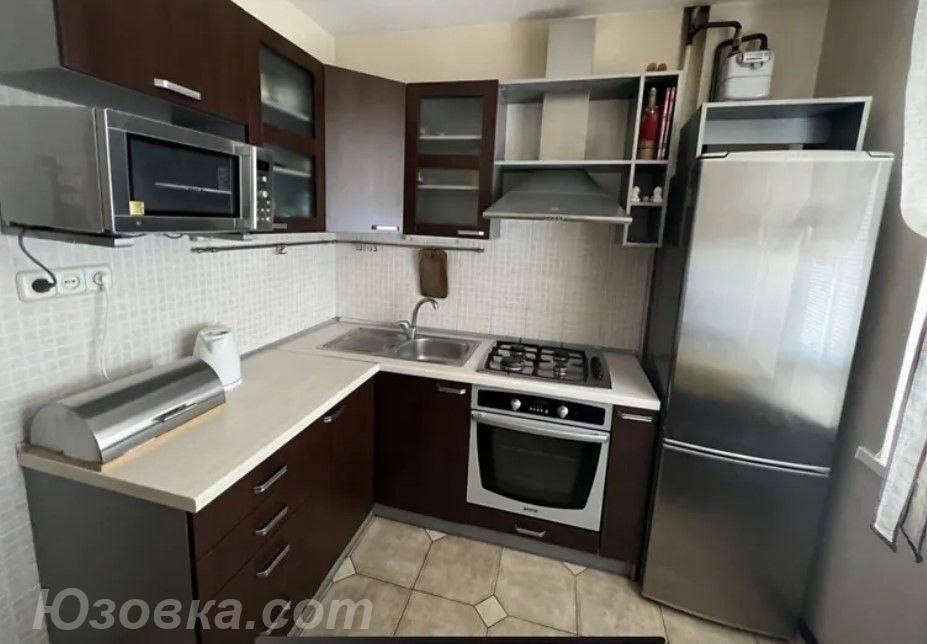 2-комн. квартира, 49м², с мебелью, 1/5 эт., ДОНЕЦК