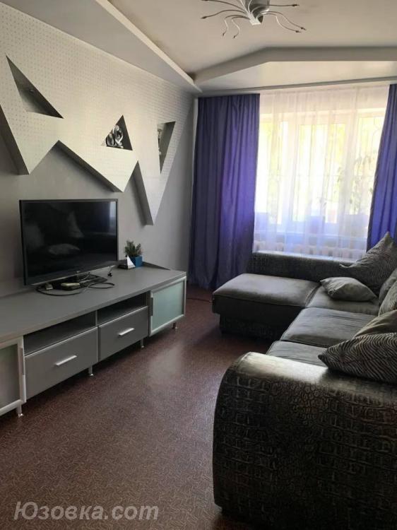 3-комн. квартира, 67м², с мебелью, 2/9 эт., ДОНЕЦК