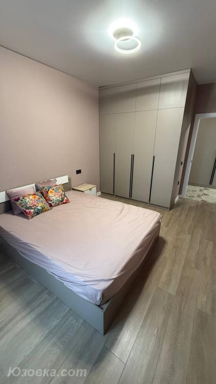 2-комн. квартира, 46м², с мебелью, 4/9 эт., ДОНЕЦК