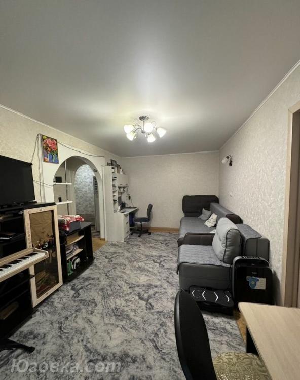 2-комн. квартира, 45м², с мебелью, 2/9 эт., ДОНЕЦК