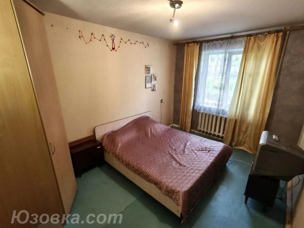 1-комн. квартира, 33м², с мебелью, 1/9 эт., ДОНЕЦК