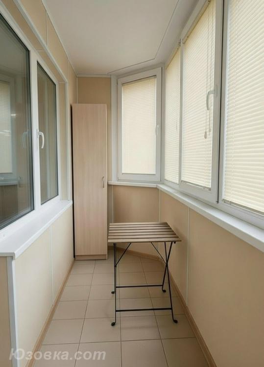 2-комн. квартира, 46м², с мебелью, 3/14 эт., ДОНЕЦК