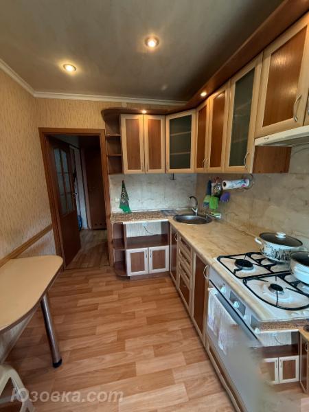 2-комн. квартира, 50 м², вторичка, 8/9 эт., ДОНЕЦК