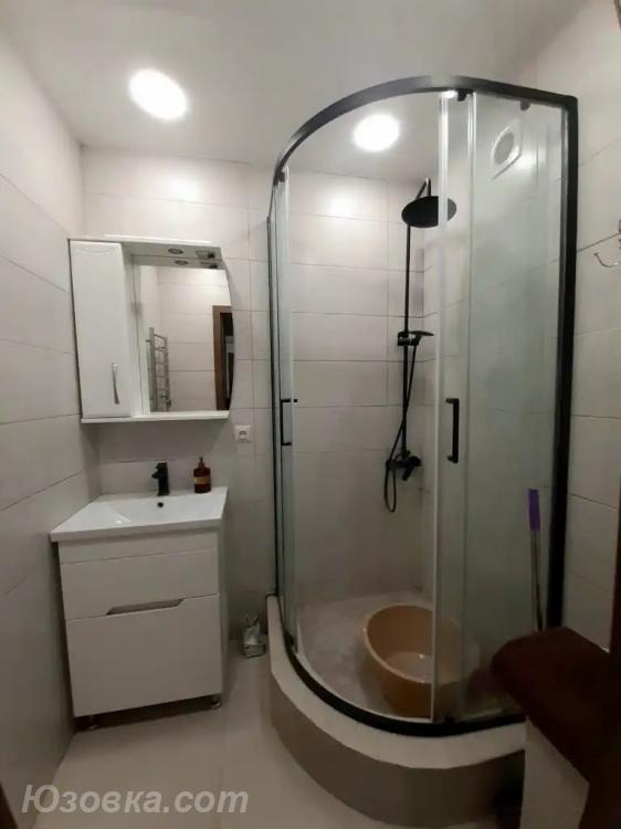 2-комн. квартира, 53м², с мебелью, 2/9 эт., ДОНЕЦК