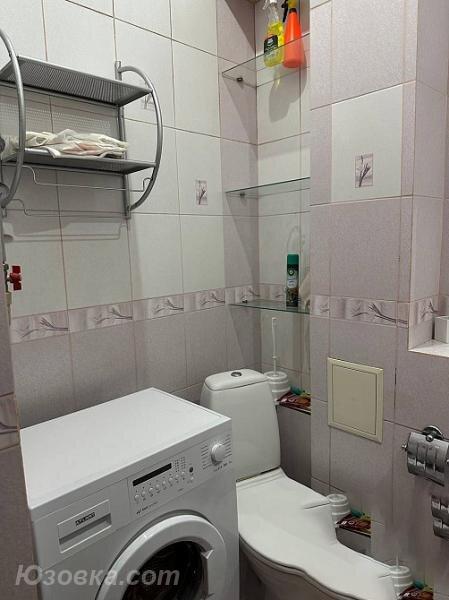 3-комн. квартира, 69м², с мебелью, 4/4 эт., ДОНЕЦК