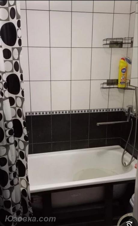 2-комн. квартира, 44 м², вторичка, 1/4 эт.