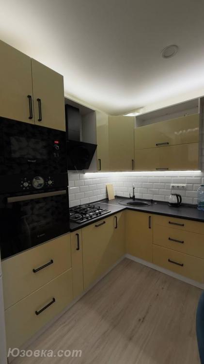 2-комн. квартира, 45м², с мебелью, 4/5 эт., ДОНЕЦК