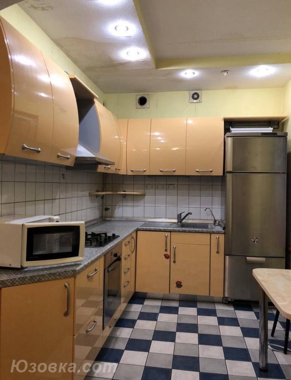 2-комн. квартира, 60м², с мебелью, 3/9 эт.
