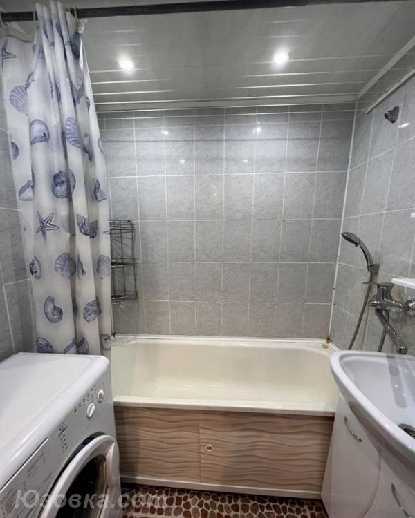 2-комн. квартира, 53м², с мебелью, 1/9 эт., ДОНЕЦК
