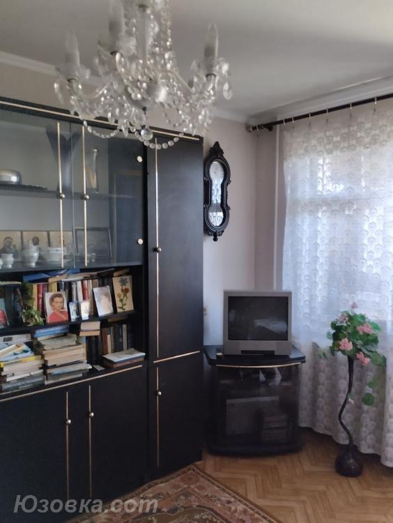 2-комн. квартира, 48 м², вторичка, 8/9 эт.