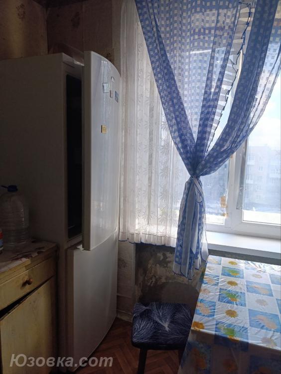 2-комн. квартира, 50 м², вторичка, 9/9 эт., ДОНЕЦК