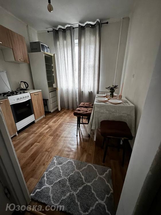 2-комн. квартира, 46м², с мебелью, 4/10 эт.