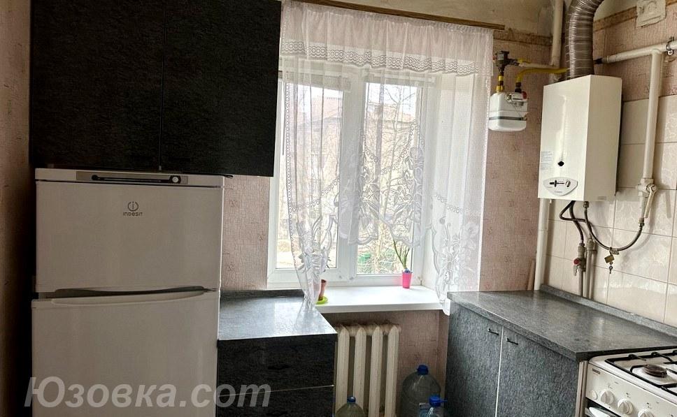 3-комн. квартира, 60 м², вторичка, 3/5 эт., ДОНЕЦК